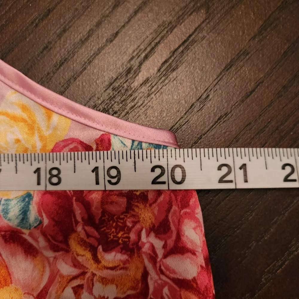 Satin Victoria's Secret Pink Floral Tank Pajama Top - Picture 5 of 6